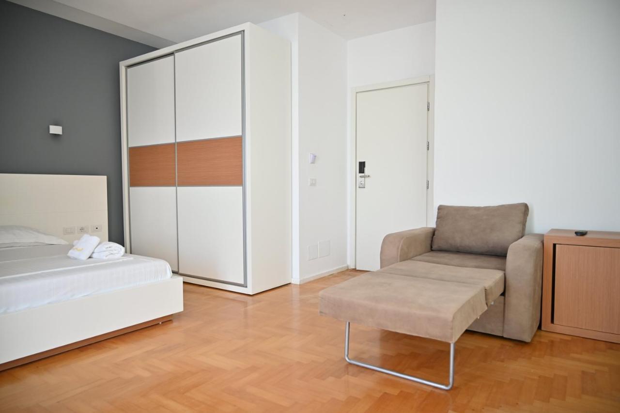 Thea Hotel Vlorë Extérieur photo