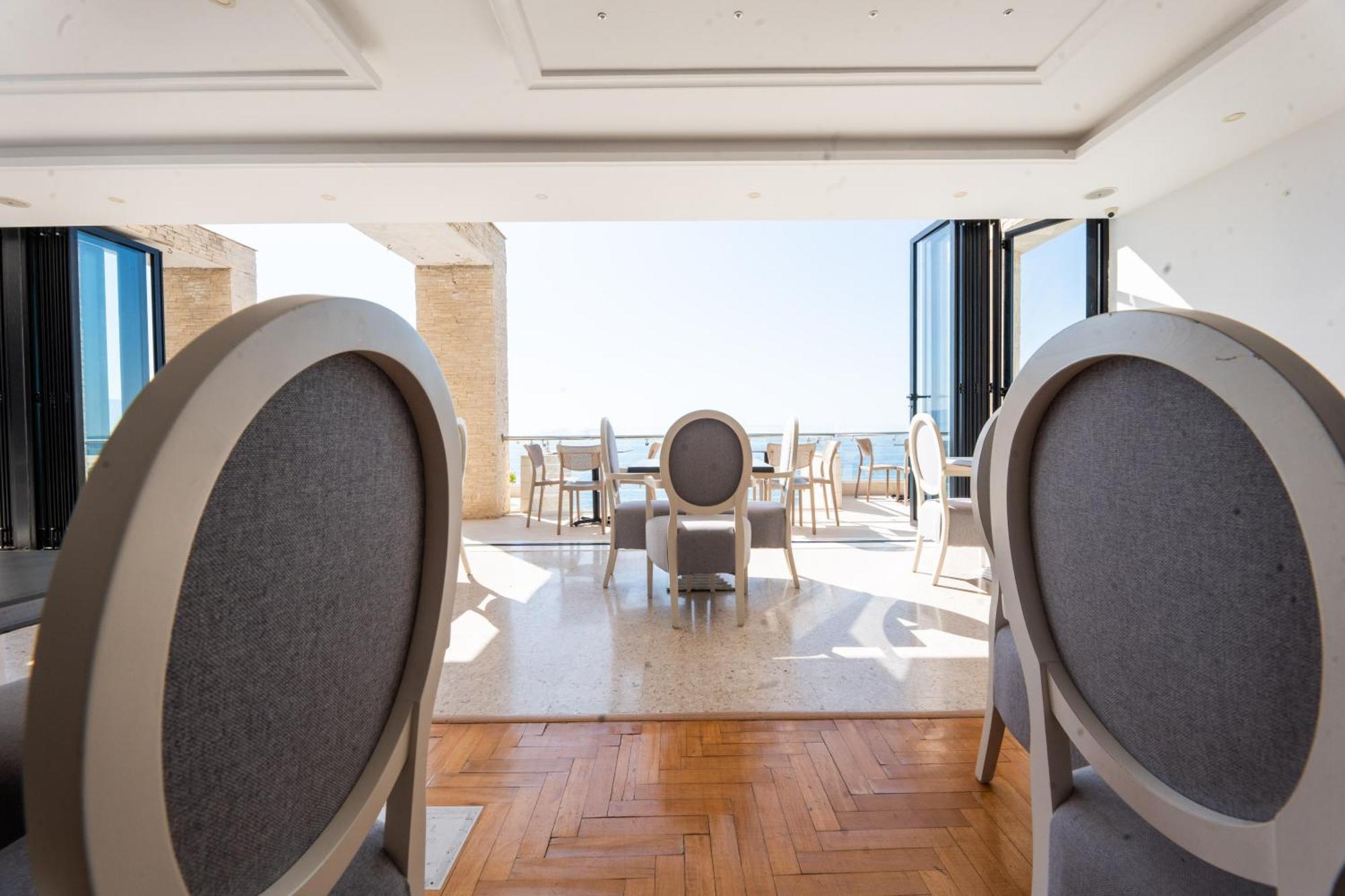 Thea Hotel Vlorë Extérieur photo