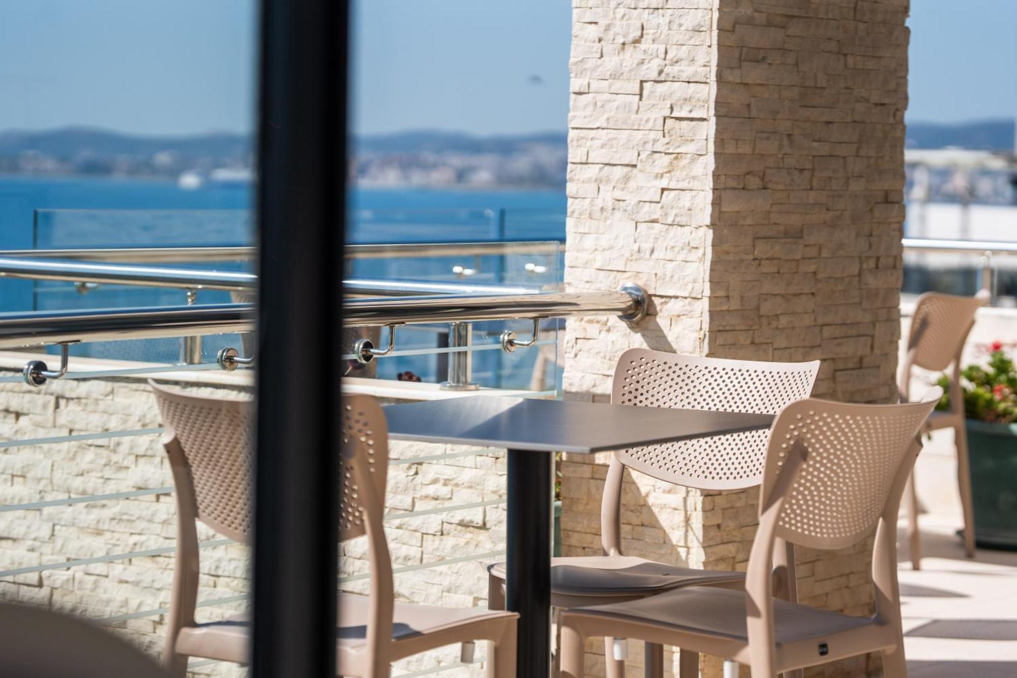 Thea Hotel Vlorë Extérieur photo